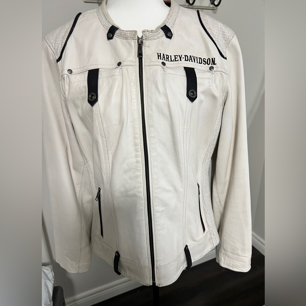 Harley-Davidson, lamb skin white leather women’s jacket.